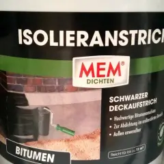 MEM Isolieranstrich: Schwarzer Bitumen Deckaufstrich. Hochwertige Bitumenemulsion zur Abdichtung, ideal für erdberührte Bereiche. 1K oder 2K Unterschied? Hier nicht ersichtlich.
